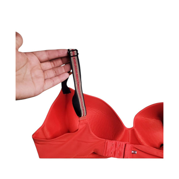Victoria's Secret T-Shirt Bra Size: 36DD - Picture 4 of 7